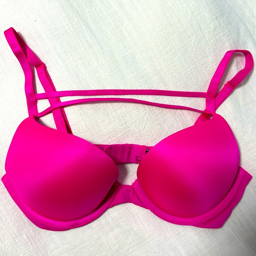 Victoria’s Secret Bombshell Bra